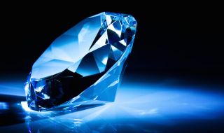 Рядък син диамант беше продаден за почти 44 млн. долара (ВИДЕО)