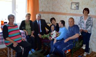 Баба Виница от село Пчеларово повали един век