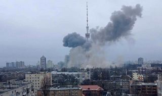 Руски ракетен удар срещу телевизионната кула в Киев, има убити