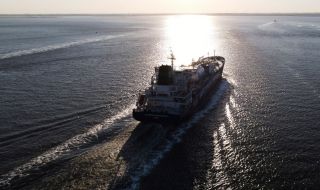 България поиска да се удължи срокът на офертата за танкерите с втечнен газ от САЩ