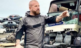 Динко се изфука с поръчкова кола за 700 бона (СНИМКА)