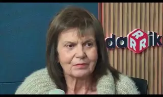 Доц. Божилова: Пеевски влияе на bTV! Цънцарова е само повод!