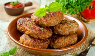 Рецепта за вечеря: Зеленчукови кюфтенца на фурна