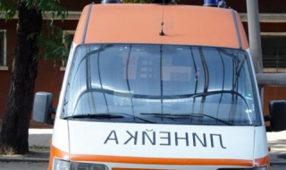 Мъж почина в тъмната стаичка