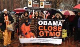 Протест срещу Гуантанамо пред Белия дом - Видео