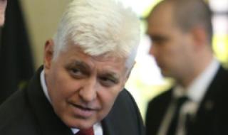 Димитър Стоянов: Летци гасиха Сакар, ще им благодари ли "пожарникарят"