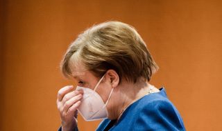 Меркел предупреди: Предстоят най-тежките месеци от пандемията