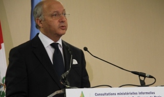 Германското разузнаване шпионирало френския външен министър