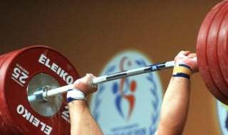 Манева не успя да донесе първи медал за България