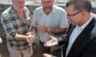 Дянков обеща пари за археологически резервати