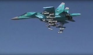 Русия бомбардира Сирия