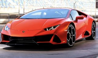 Близо 5 хиляди Lamborghini-та отиват в сервиза заради липсващо капаче 