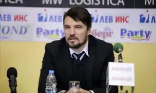 Легендата Христо Йовов напуска Левски
