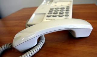 Възстановяват телефона за покупки за възрастни и самотни в София
