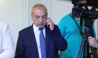 Гълъб Донев: До края на октомври бизнесът ще може да кандидатства за подкрепа