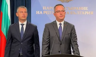 Цончо Ганев: Митът за „проруския“ Радев рухва с всяко негово действие