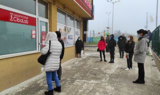 Лъчезар Томов: Ако се стегнем и ваксинираме 1 млн. души, ще имаме нормално лято