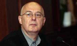 Доц. Орлин Спасов пред ФАКТИ: Твърде дълго правителството печели от медийния комфорт