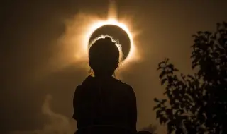 Небесните явления през 2026 година: 2 пълни слънчеви затъмнения, комети и лунно затъмнение