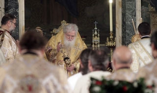 Неофит поздрави българите с Рождество