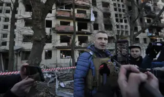 Поне 45 ранени при нощна ракетна атака срещу украинската столица