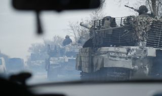 Украйна: Удържаме позиции в Северодонецк