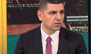 Ивайло Мирчев: Аз съм леко притеснен от нивата на тревожност на Радев по отношение на „Лукойл” 