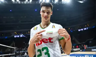 Алекс Николов се оказа шампион в караокето