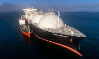 Блокираха разтоварването на танкер с руски втечнен газ 