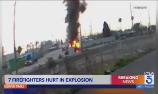 Гръмнал резервоар с гориво на камион рани 9 пожарникари в Лос Анджелис ВИДЕО