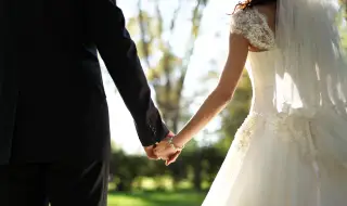 Проучване: Бракът не прави семейните по-щастливи от самотниците