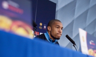 Де Йонг: Трябва да спечелим трофей