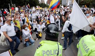 Колумбия върви към гражданска война