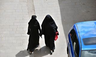 Г-7 призова талибаните да спрат да нарушават правата на жените