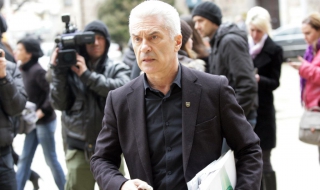 Волен Сидеров: Марин Райков излъга, че ме е поканил