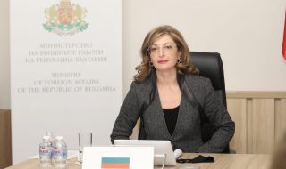 Екатерина Захариева осъди арестите на мирни граждани в Русия