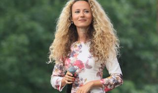 Деси Добрева отишла гола на ресторант