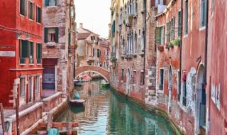 Венеция започва борба с проститутките и пияниците