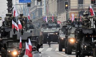 Полша ще похарчи $50 милиарда за армията си
