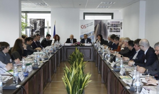 Обемът на обществените поръчки трябва да е по-голям