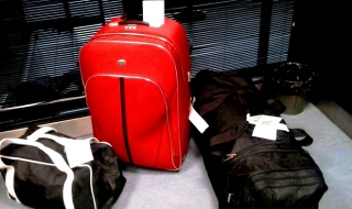 Откриха 163 000 недекларирани евро в куфар