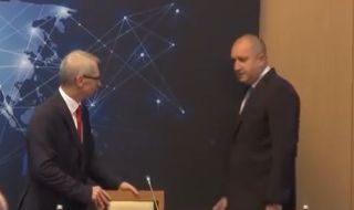 Затопляне на отношенията между президент и премиер под егидата на Мария Габриел