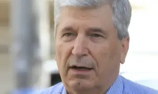 Илиян Василев за "Боташ": Силно препоръчвам на Радев да не влиза в тази тема, защото договорът му е незащитим