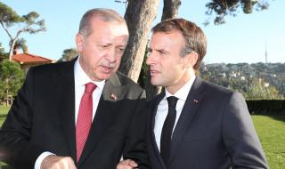 Макрон: Ердоган дестабилизира Европа