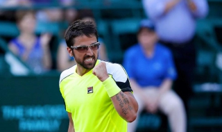 Типсаревич се завърна с победа