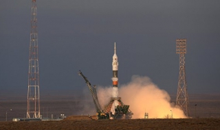 Вижте как новите космонавти поеха на мисия (Видео)