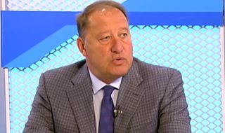 Ангел Найденов: Не споделям позицията на Радев за Украйна. Няма основа, на която да се очаква дори постигане на примирие