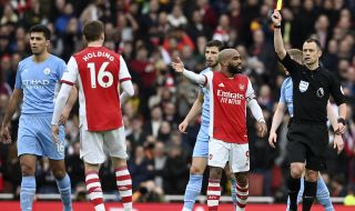 Mirror за скандала между Арсенал и Ман Сити: Докато разчитаме на съдии като Атуел, футболът ще страда (ВИДЕО)