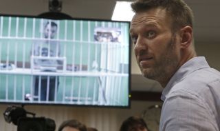 Навални: Путин ще остане в историята като „отровителят на гащи”