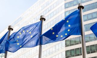 ЕК предлага догодина ЕС да осигури за Украйна 18 милиарда евро помощ 